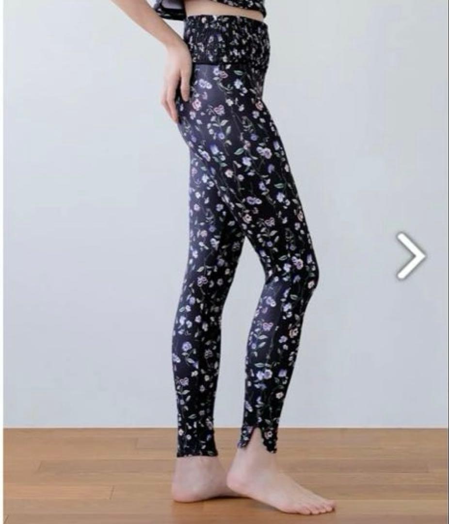 SUKALA】スプリングフラワーカバーキャミソール　& レギンス　パンジー