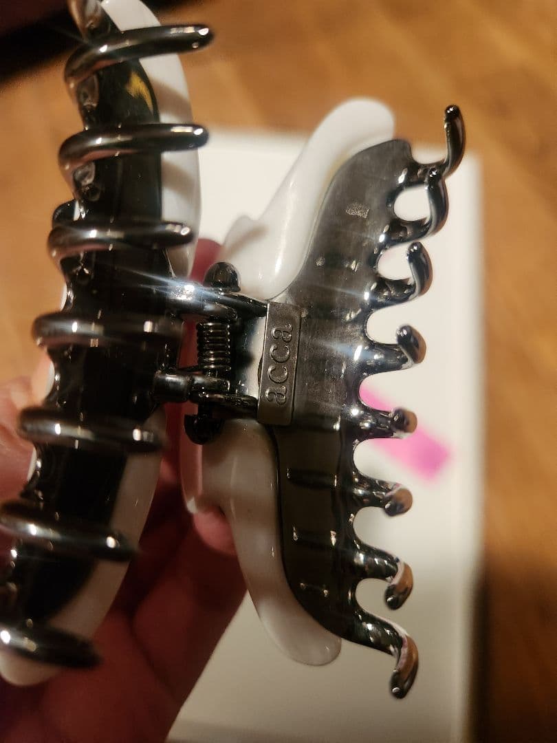 アッカ acca ヘアクリップ　巾着付き