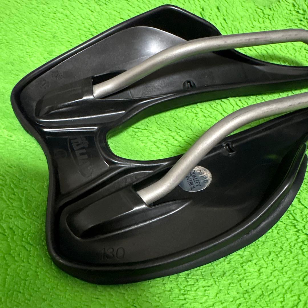 ENVE × SELLE ITALIA SLR ブーストチタンサドル 130mm