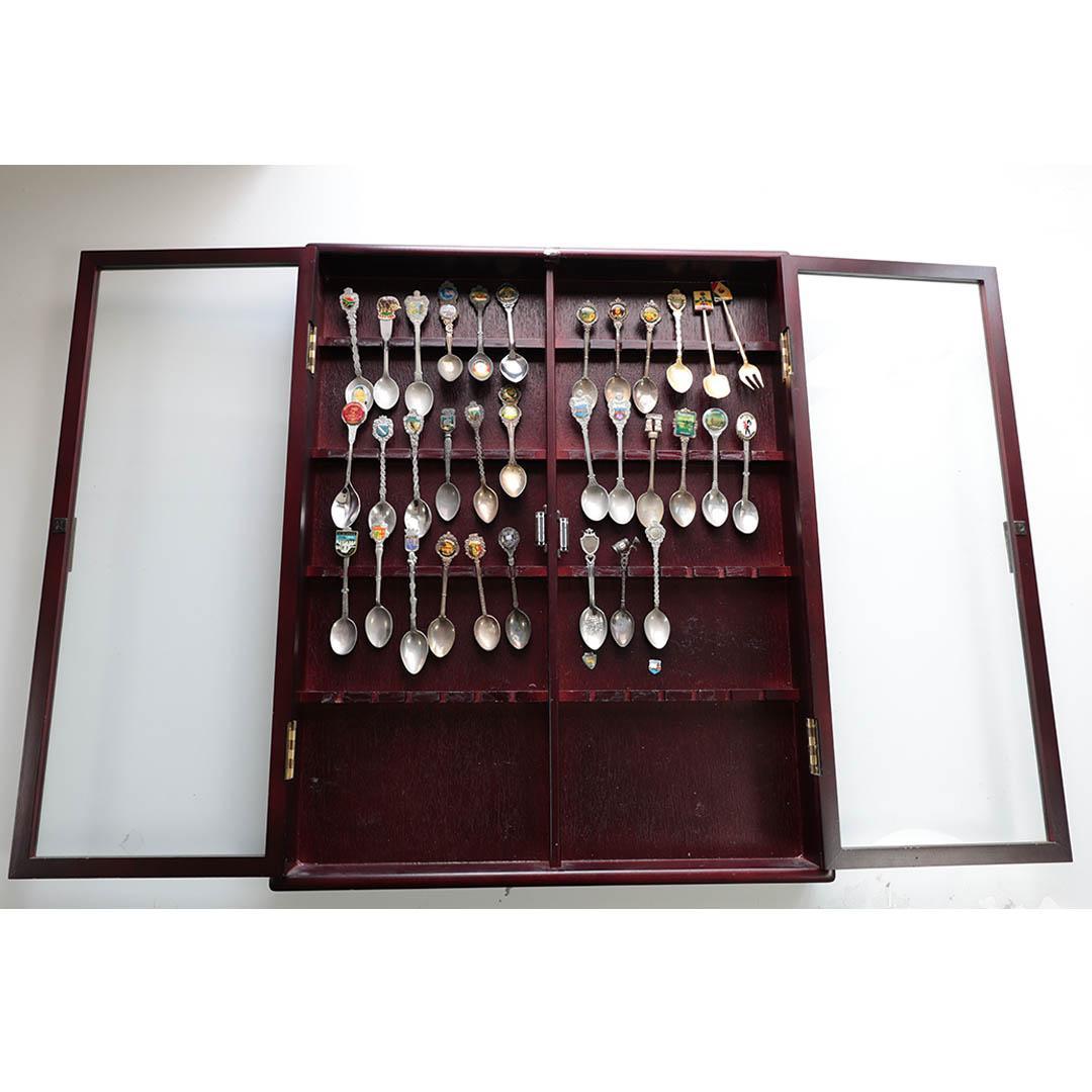 スーベニアスプーンセット木箱ケース付まとめて33本コレクション