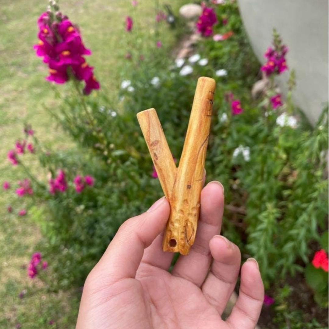 パロサント香る【ペルー産】聖なるピューマの手彫りクリペ