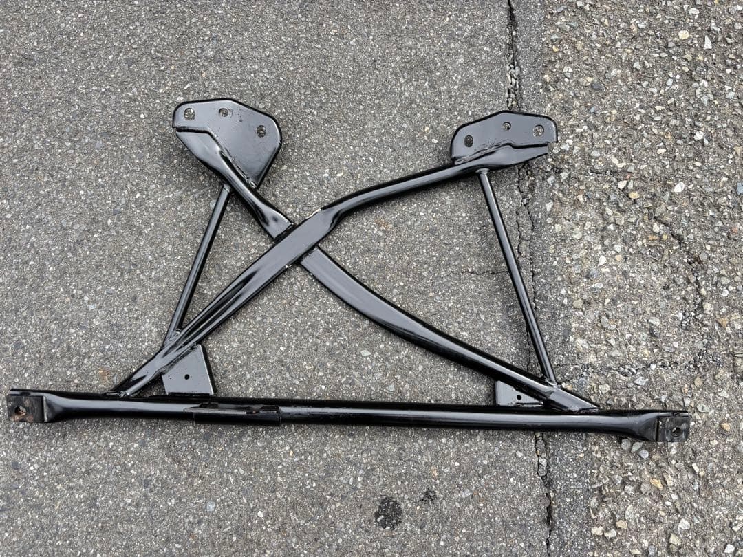 【フロントまわりの補強に】E36 3シリーズ　カブリオレ用　ロアクロスメンバー