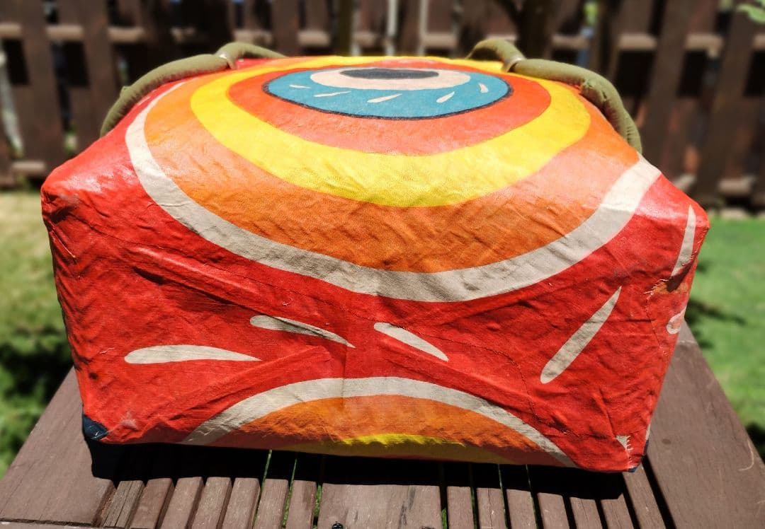 一閑張りバッグ（大）　鯉のぼり 幟旗　目　カラフル　草木染め　柿渋　ハンドメイド