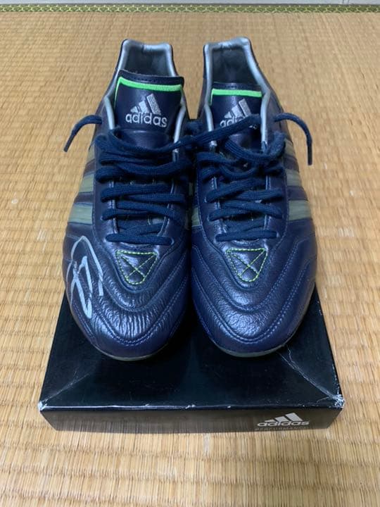 アディダス サッカースパイク