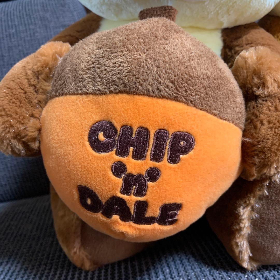 新品 タグ付き チップとデール BIG ぬいぐるみ ディズニーストア どんぐり