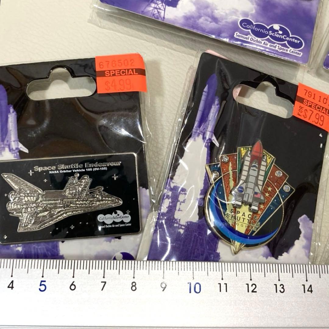スペースシャトル エンデバー等のピンバッジ＆キーホルダーなど 10点まとめ売り