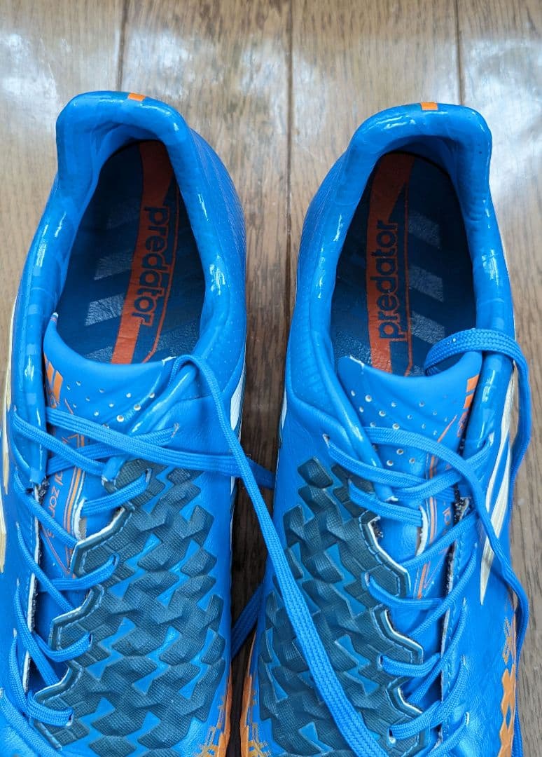 アディダス サッカースパイク プレデター リーサルゾーン HG