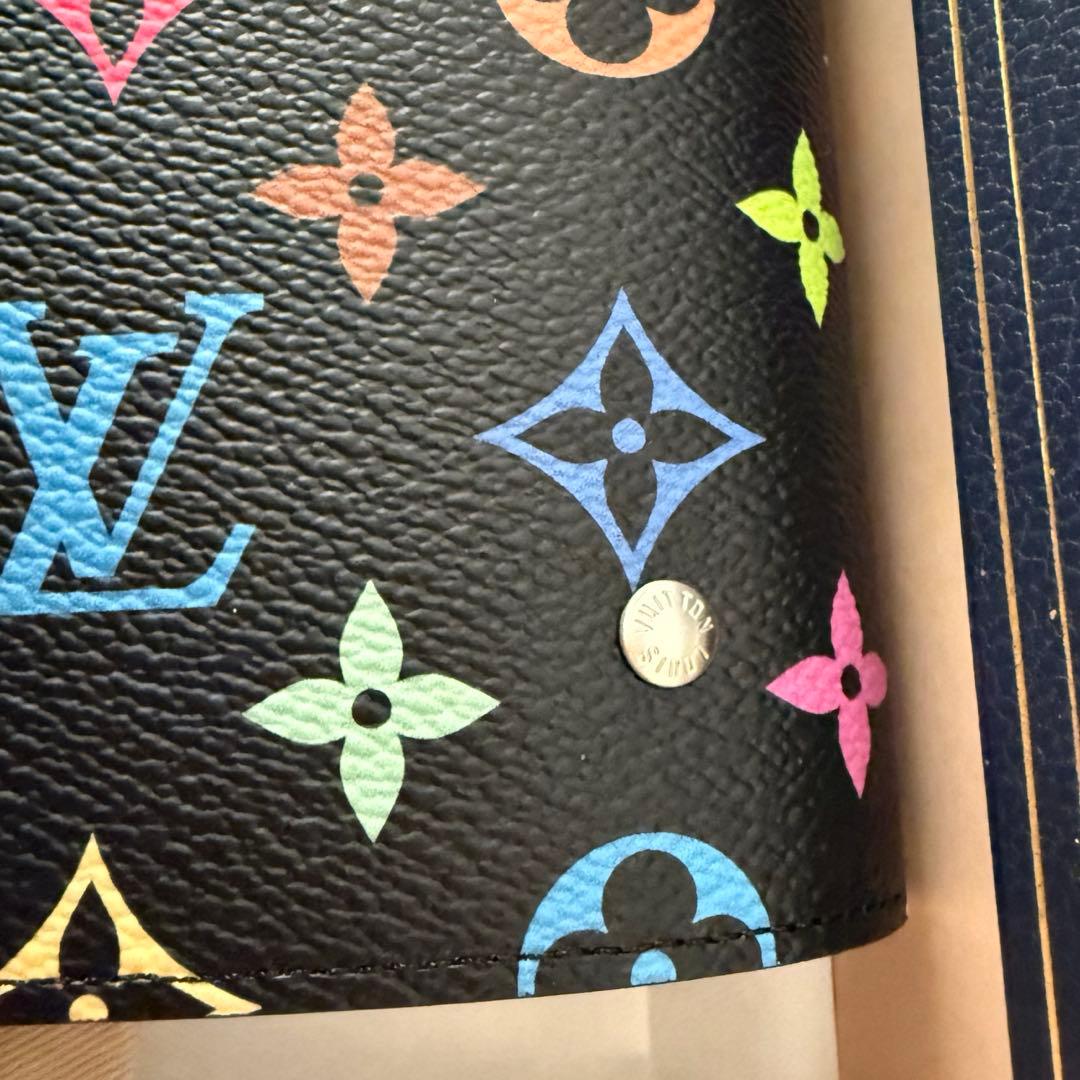 新品未使用♪日本限定LVxTM バインダー・モノグラムマルチカラー GI1505