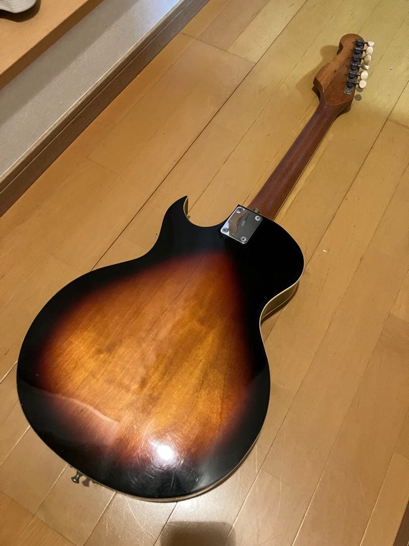 年式不明　モデル名不明　kawaiフルアコ