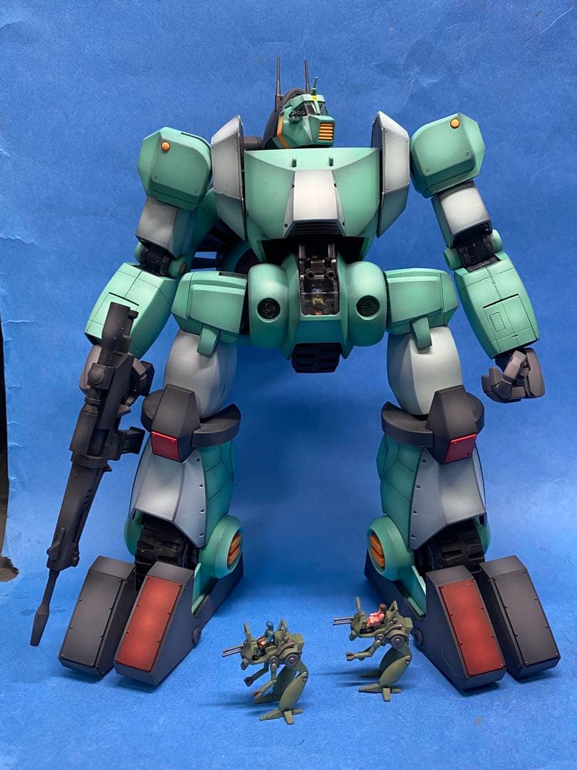 バンダイ　R3 ウォーカーギャリア　プラモデル完成品