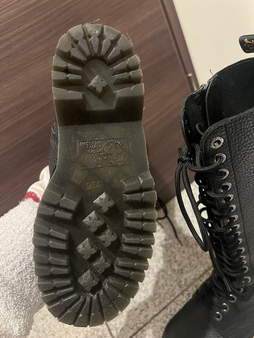 ドクターマーチン　20ホール　ブーツ　Dr.Martens 23センチ　UK4