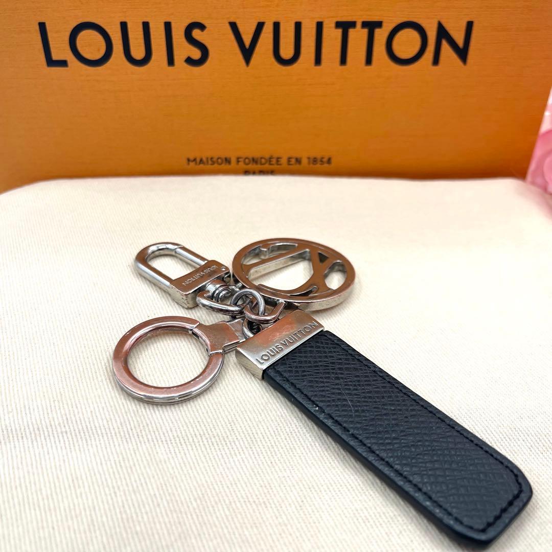ルイヴィトン キーホルダー キーリング タイガ　ＬＶクラブ　849