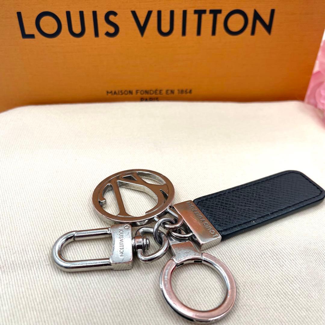 ルイヴィトン キーホルダー キーリング タイガ　ＬＶクラブ　849
