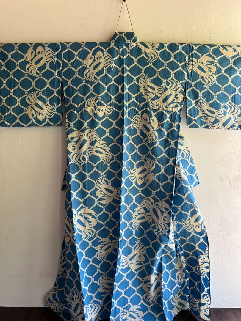 青色 カニ模様 浴衣　仕立て上がり　身長150cmほど　アンティーク浴衣