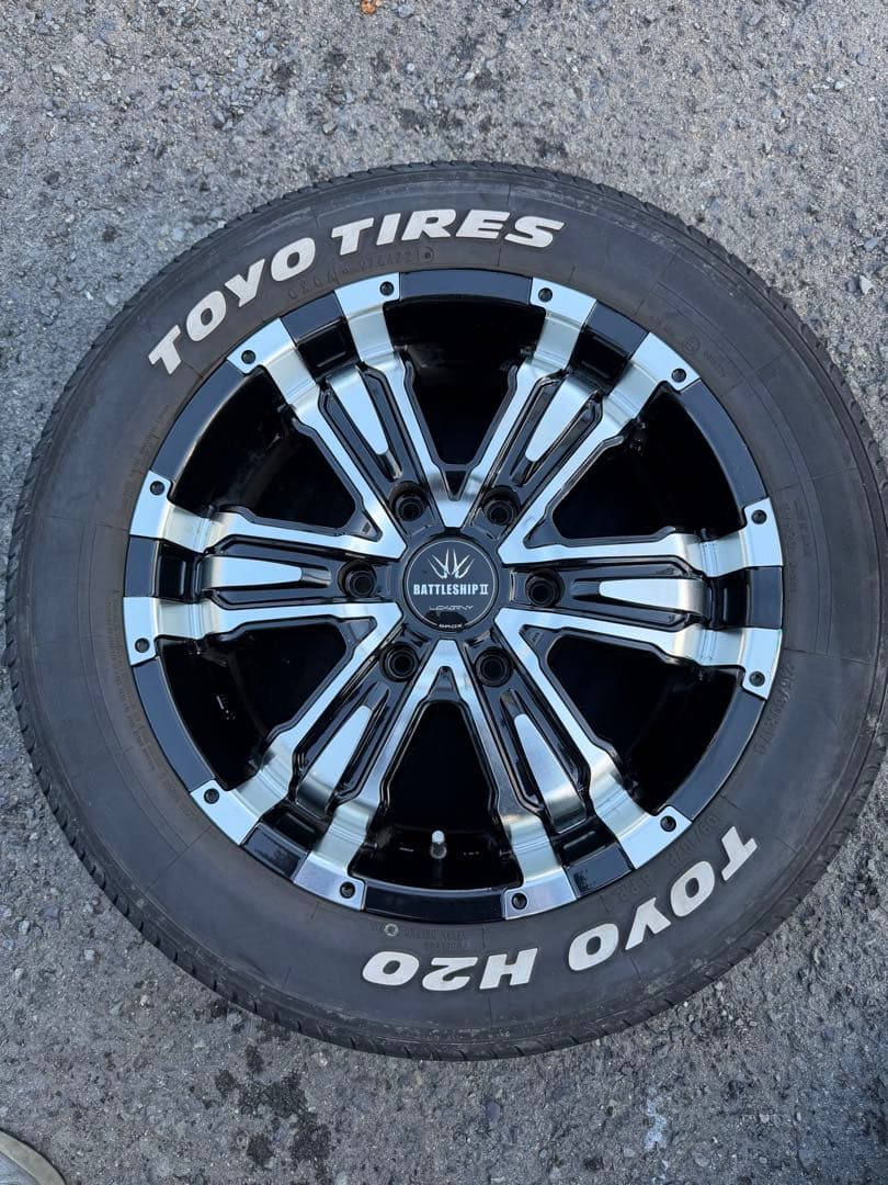引き取り限定(大阪堺)バトルシップ17インチタイヤ・ホイールセット　ハイエース