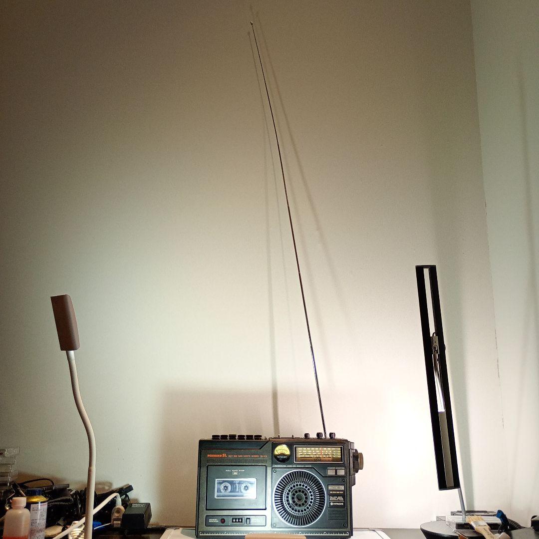 n*a様 日立 BCLラジカセ TRK-5130 整備済み動作品 SWは3.8〜