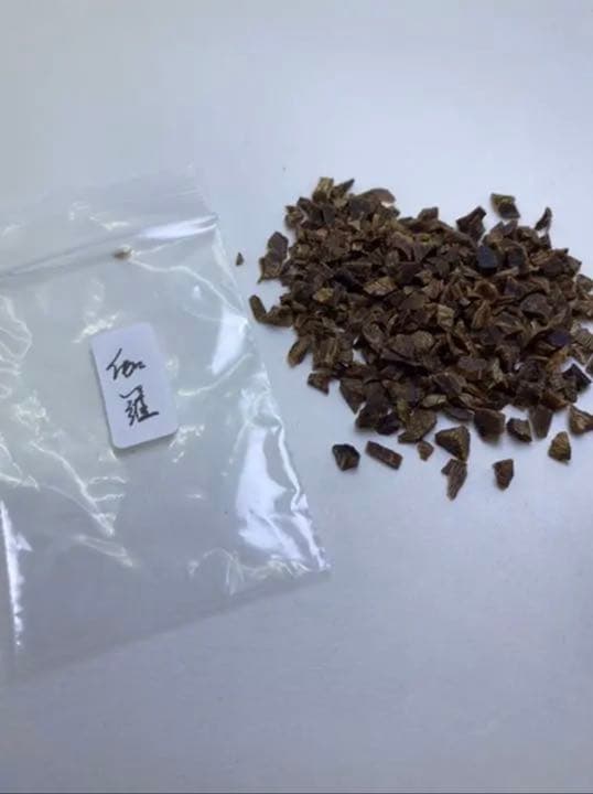 【香木・伽羅】伽羅刻み　8ｇ　聞香用　香道　茶道　古美術　骨董　線香　香道具