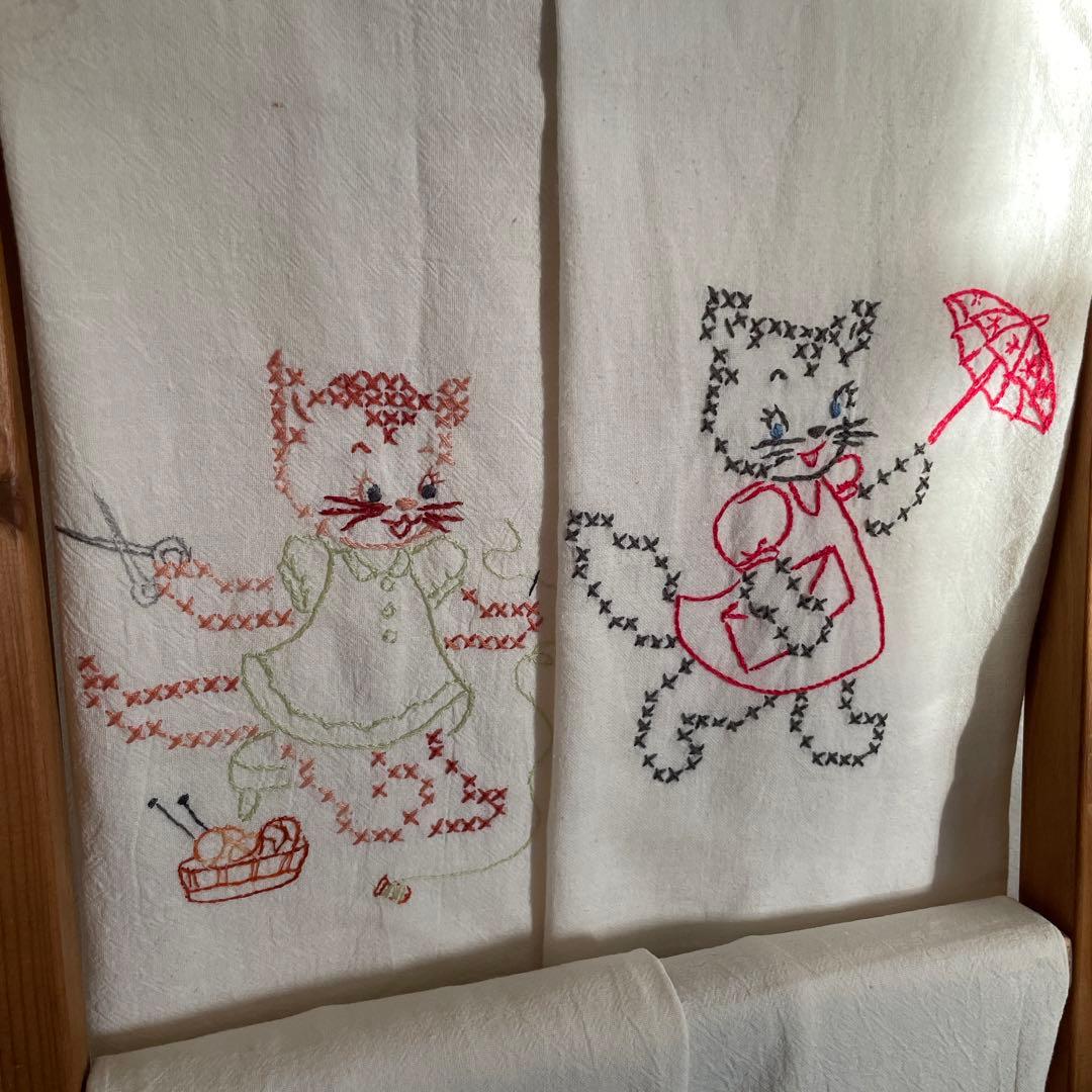 ☆レア☆ヴィンテージ キトゥン エンブロイダリーウィークリークロス ７枚セット