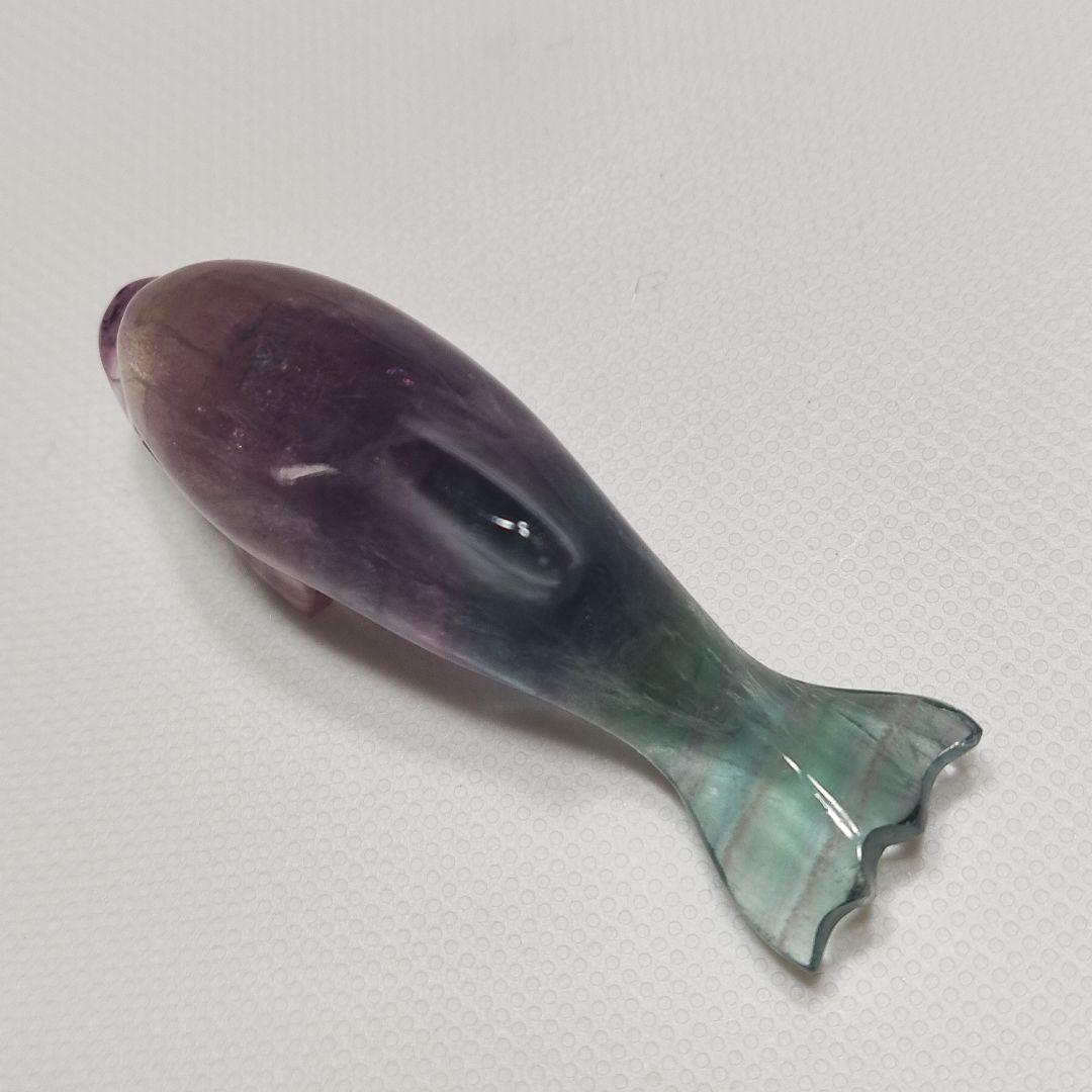パワーストーン　天然石　レインボーフローライト　イルカ　19g　No.427