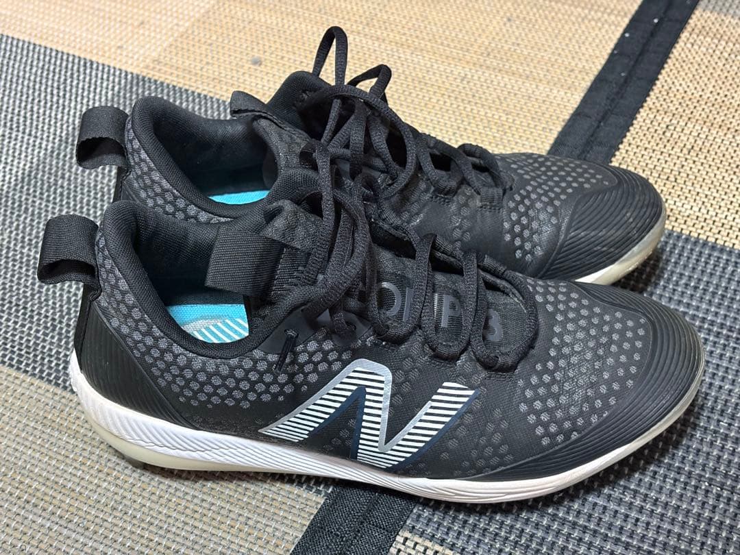 ニューバランス ポイントスパイク FuelCell COMP V3