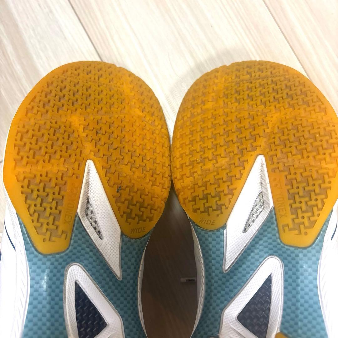 YONEX パワークッション65Z4ワイド 25.5cm バドミントンシューズ