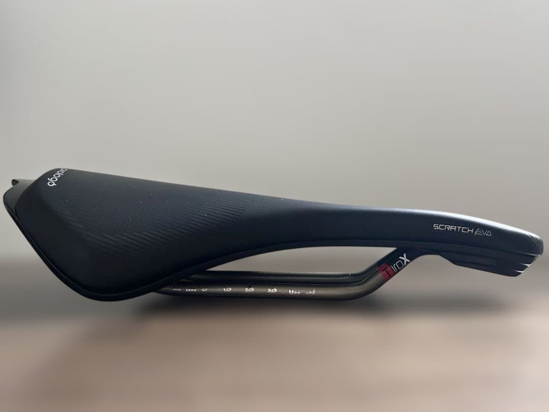 Prologo プロロゴ　SCRATCH EVA TIROX サドル