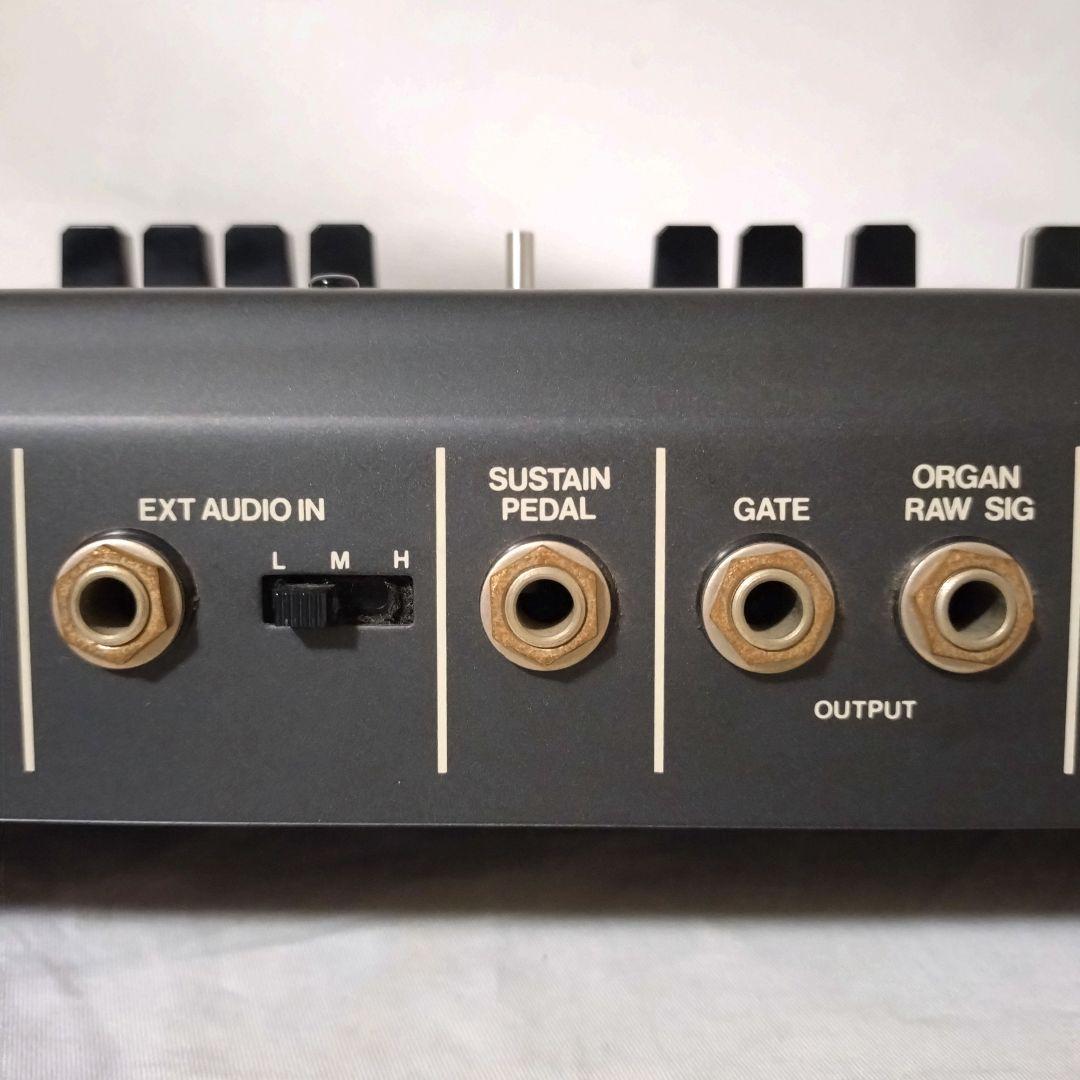 Roland　RS-09　オルガン・ストリングス　シンセサイザー　キーボード