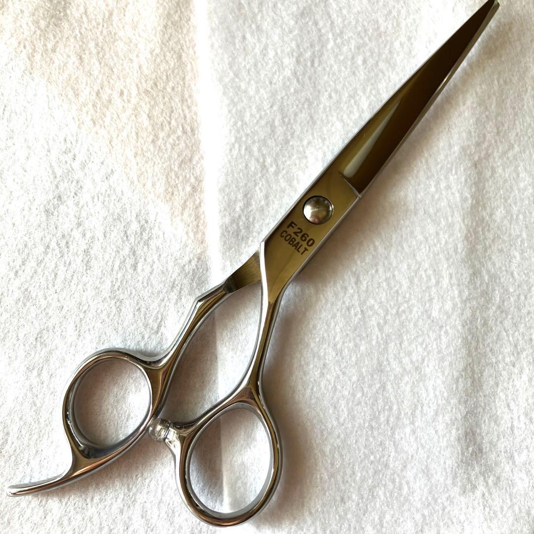 カットはさみ、すきばさみ 2種