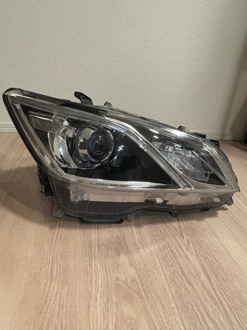 オートゾーン　ヘッドライト左右