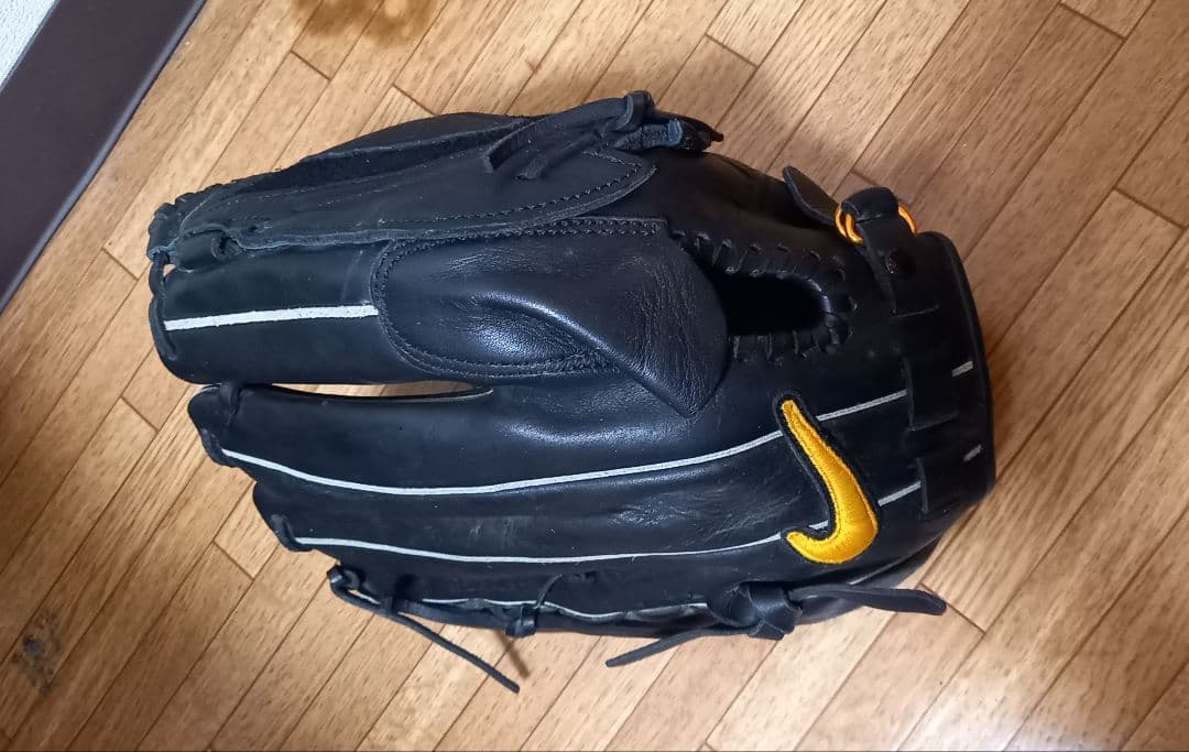 NIKE ナイキ 内野用 軟式グローブ　右利き用