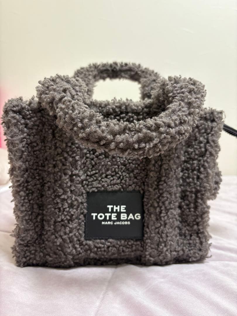 MARC JACOBS テディトート グレー