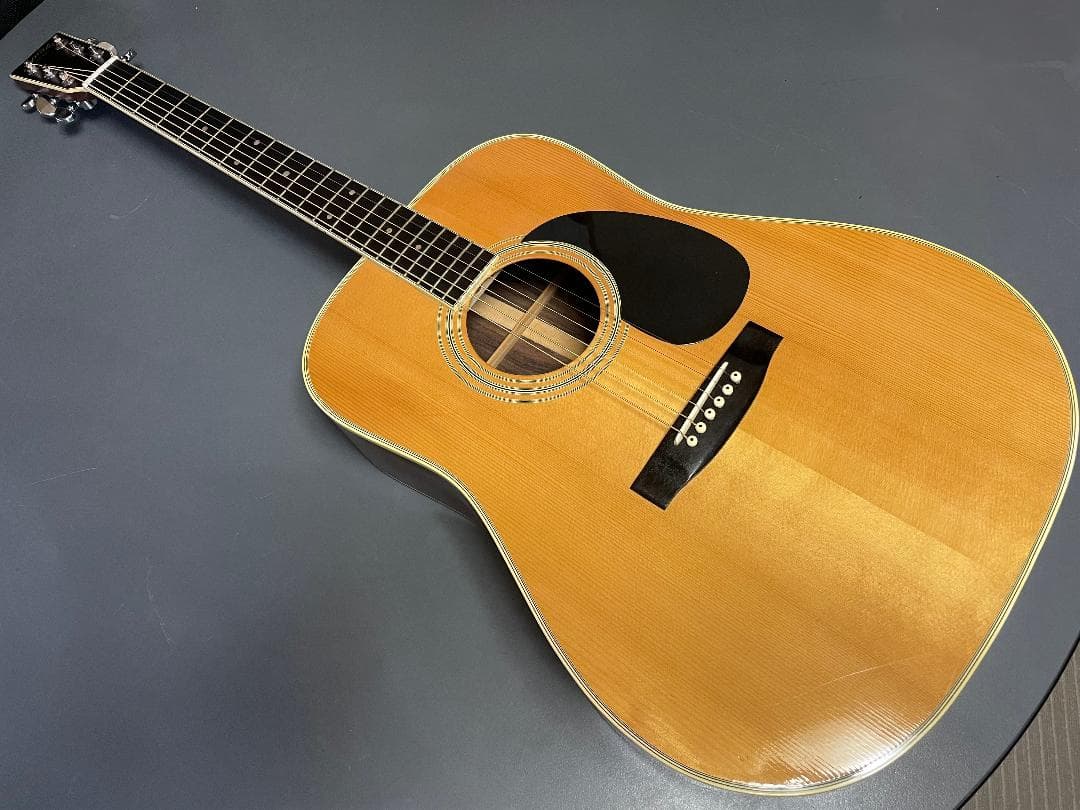 Morales M-50 レアです