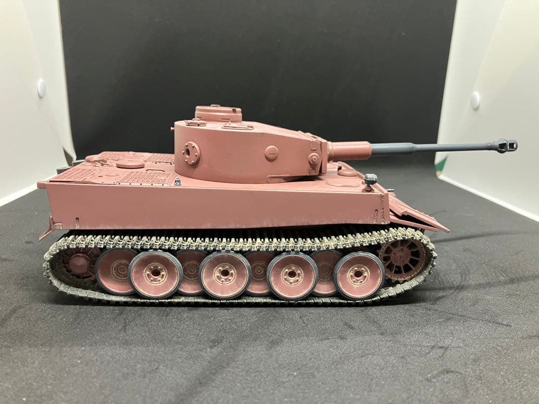 1/35 ドイツ軍 VK45.01(H)戦車プラモデル完成品　ジャンク扱い