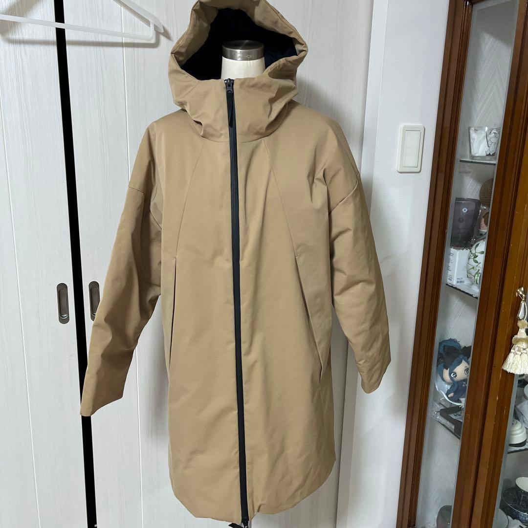 sacraraです。PLAIN PEOPLE ベージュ ダウンコート
