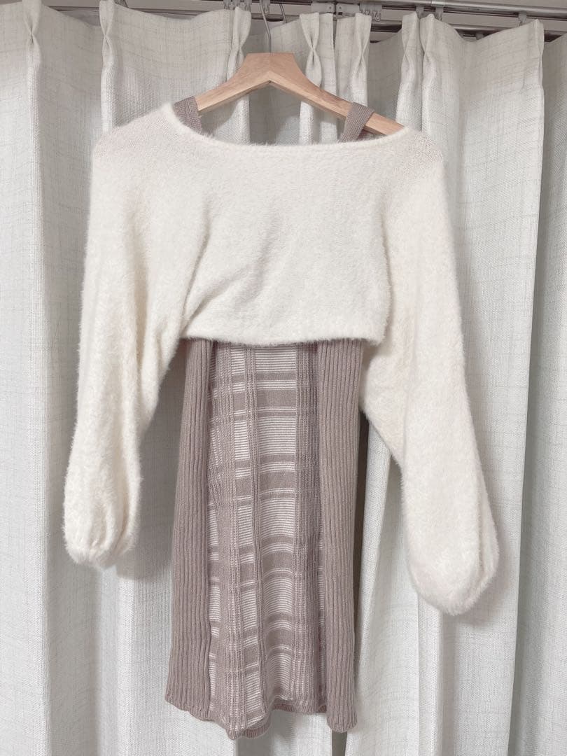 LIPSERVICE リボンフェザーアンサンブルニットワンピース アイボリー