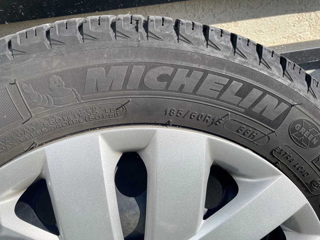 スタッドレスタイヤ ホイールセット　185/65R15