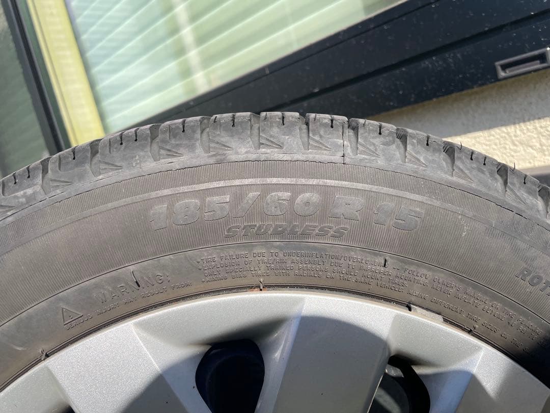 スタッドレスタイヤ ホイールセット　185/65R15
