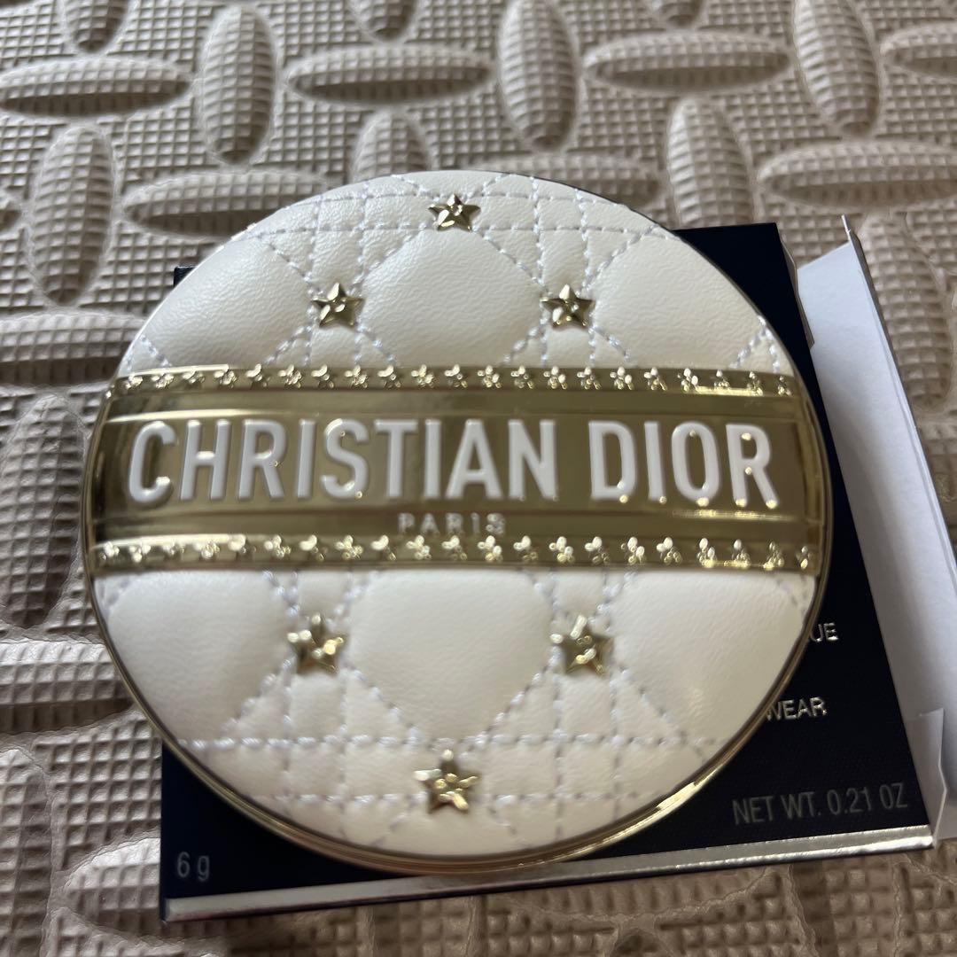 フェイスパウダー DIOR FOREVER GLOW LUMINIZER 001