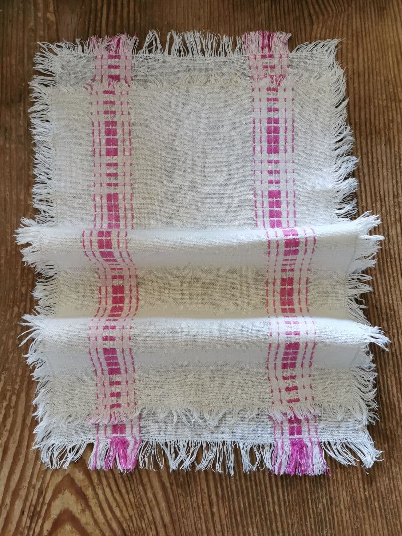 ヴィンテージ フランス ラズベリー＆桜ピンク織刺繍 リネンテーブルマット 2枚組