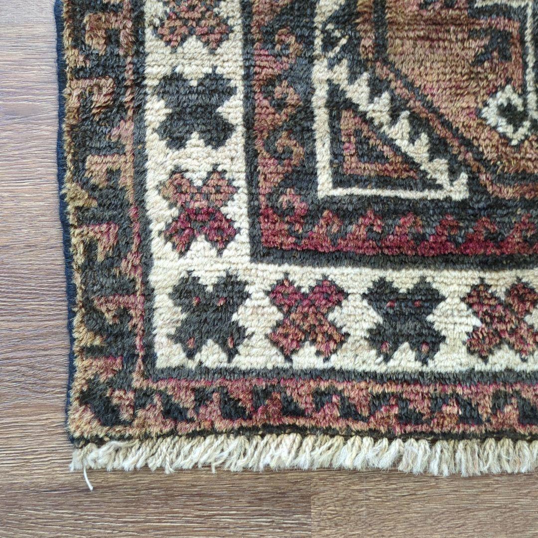 トライバルラグ　バルーチ　ヴィンテージラグ　手織り絨毯　アフガニスタン