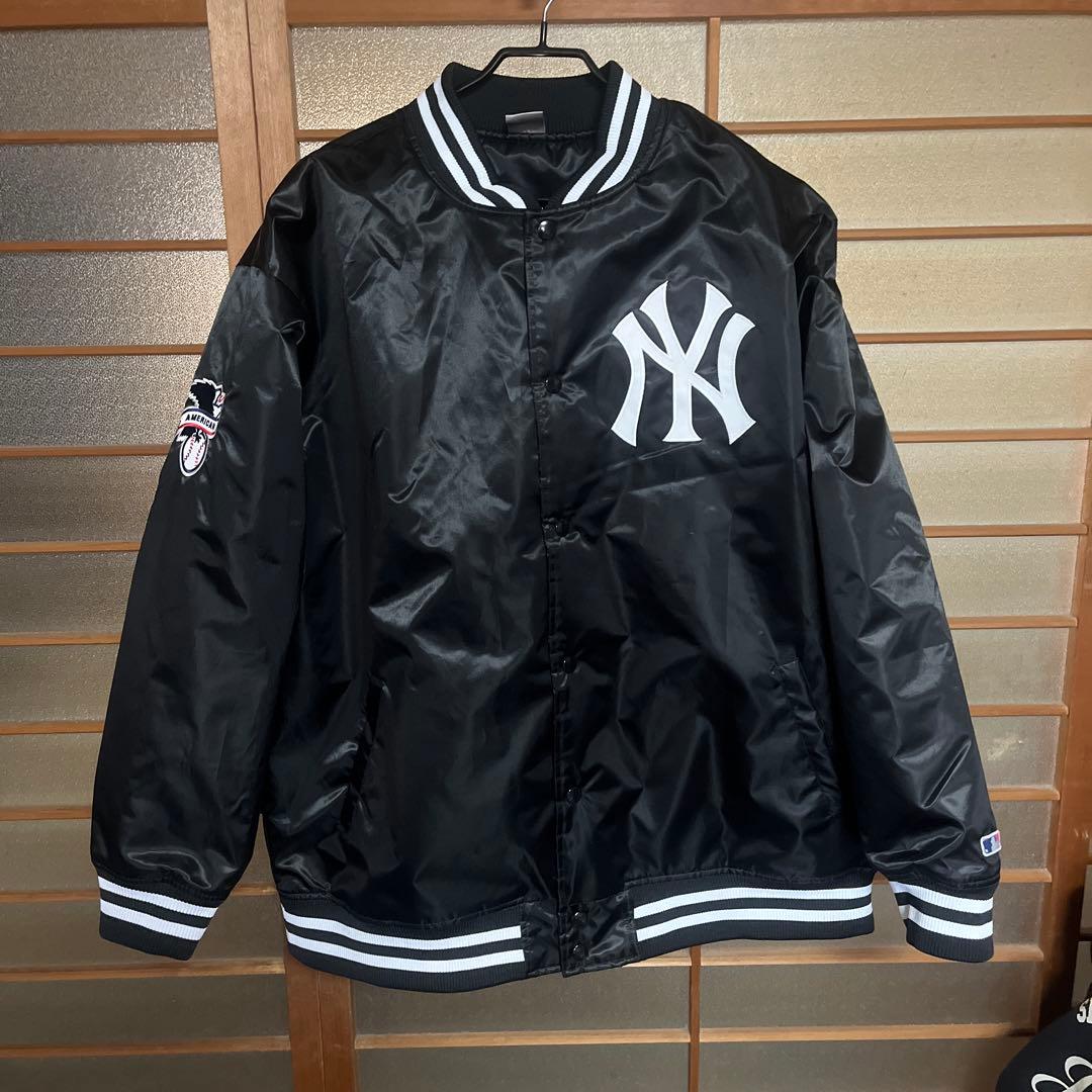 ニューヨークヤンキーススタジアムジャンパー 黒