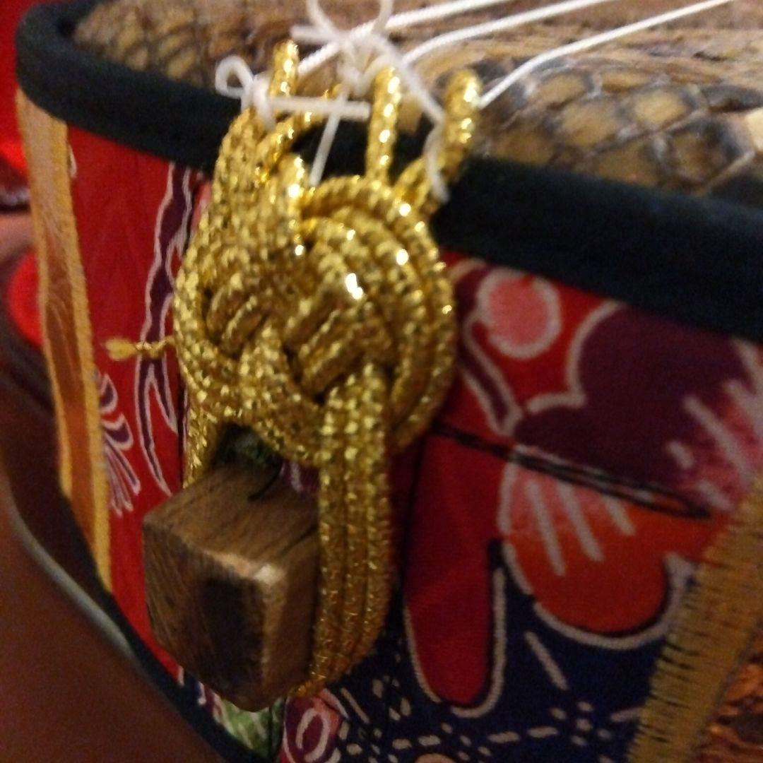 三線本体 蛇皮 金色刺繍 ケース付き