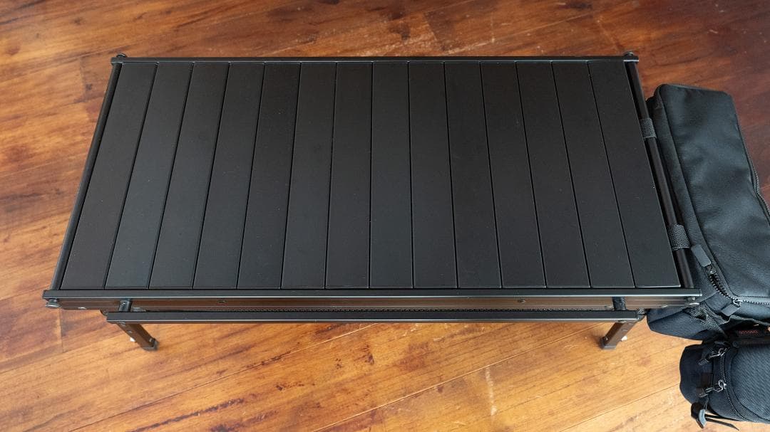 【美品】IGTテーブル ブラック サイドストレージ＆ドリンクホルダー付属