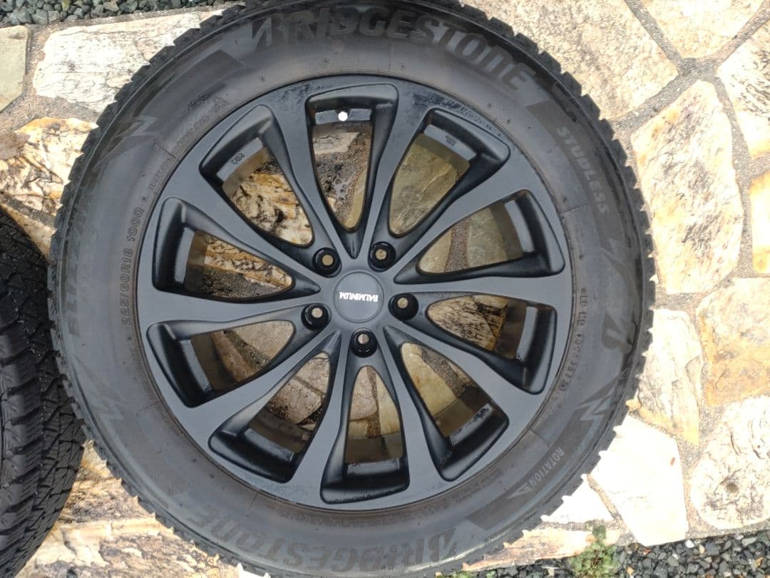 【coconats様】ハリアー18インチ　ブリヂストンスタッドレスセット