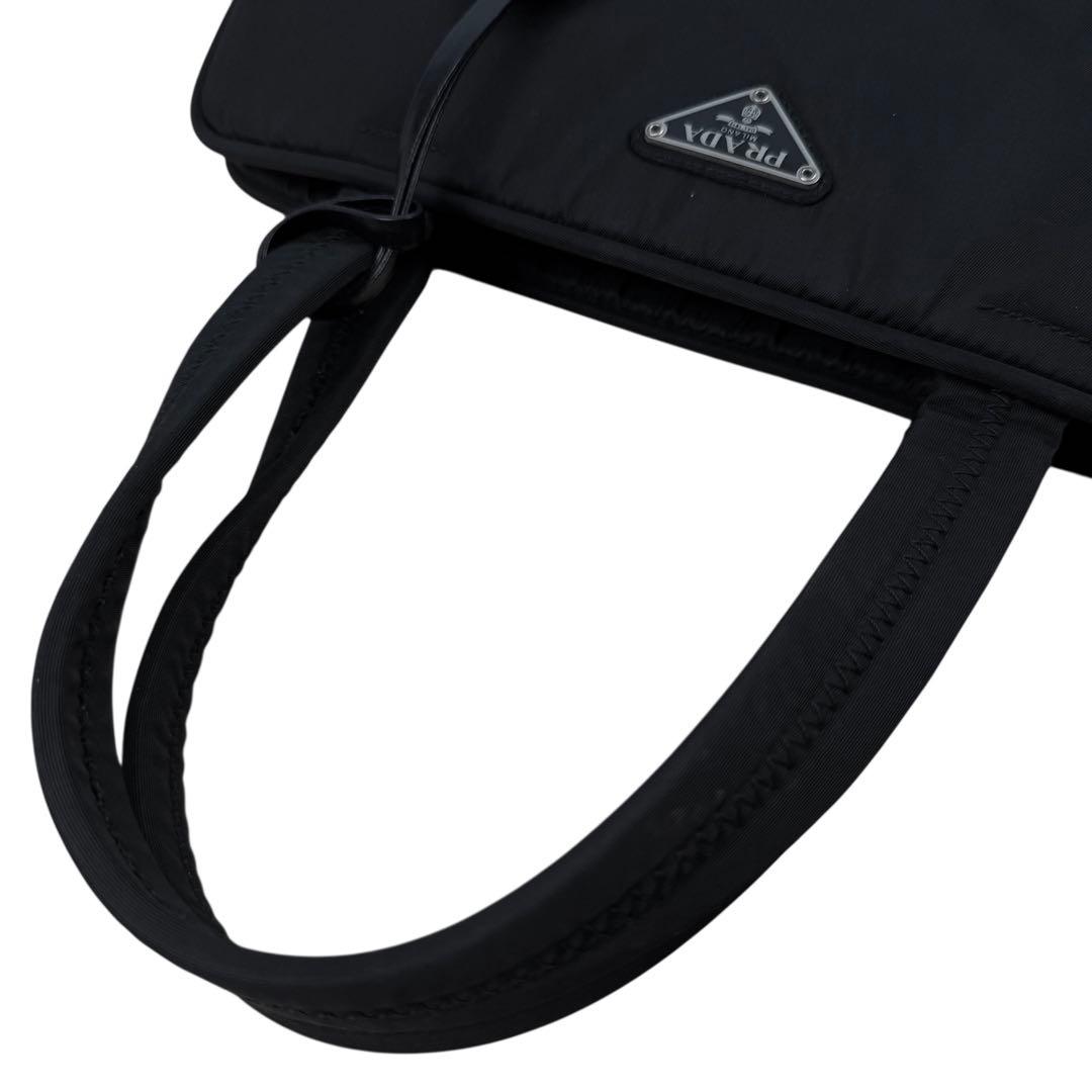 【美品】PRADA プラダ 南京錠付き トートバッグ 三角ロゴ ブラック 白タグ