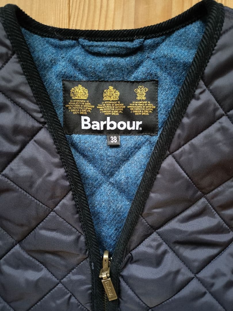 barbour リバーシブルキルティングベストネイビー　38