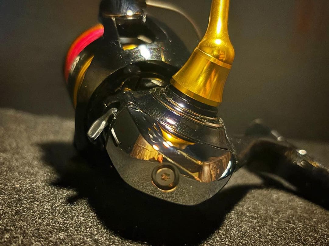 【美品】ダイワ(DAIWA)スピニングリール 23レガリス LT2000S-XH