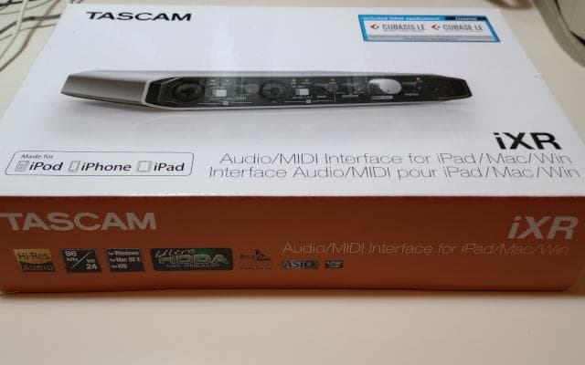 TASCAM iXR 未使用品