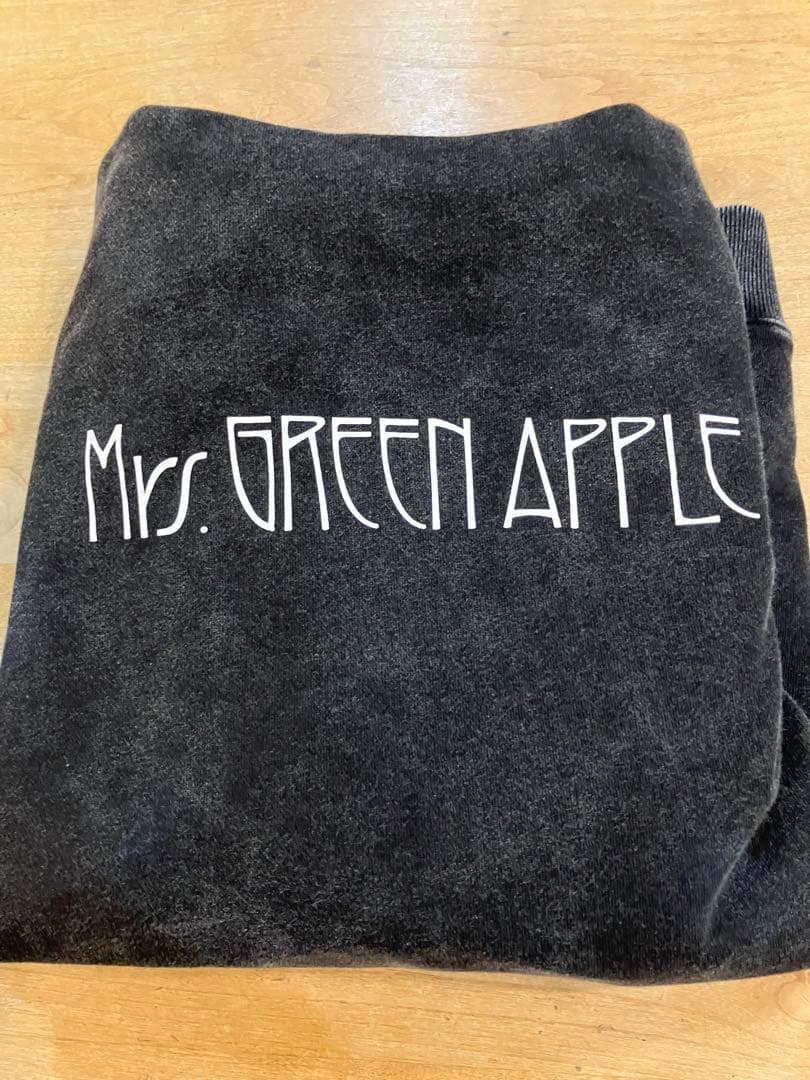Mrs. GREEN APPLE スウェット ブラック