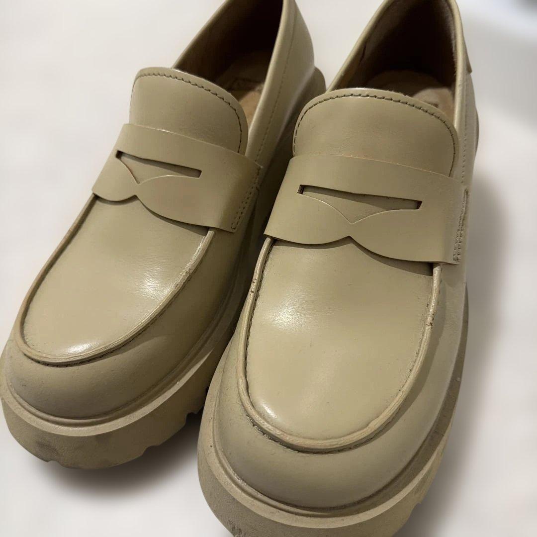 春☘️COMPER ベージュ ローファー 厚底　39